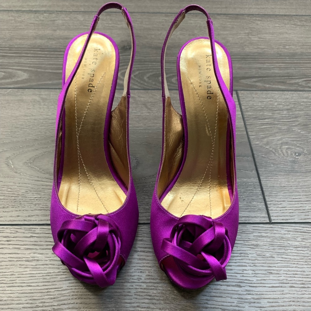Kate Spade purple satin slingback pumps with statement knot detail on front sz 7
